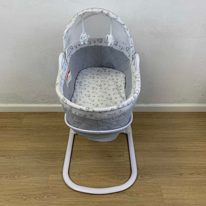 used Delta Children Deluxe Moses Bassinet