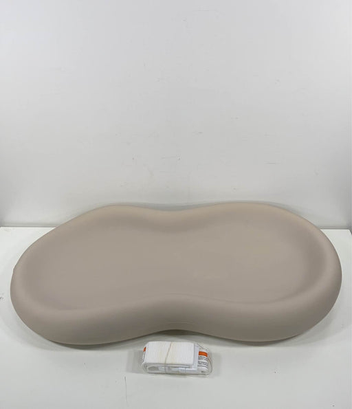 secondhand Keekaroo Peanut Changing Pad, Vanilla