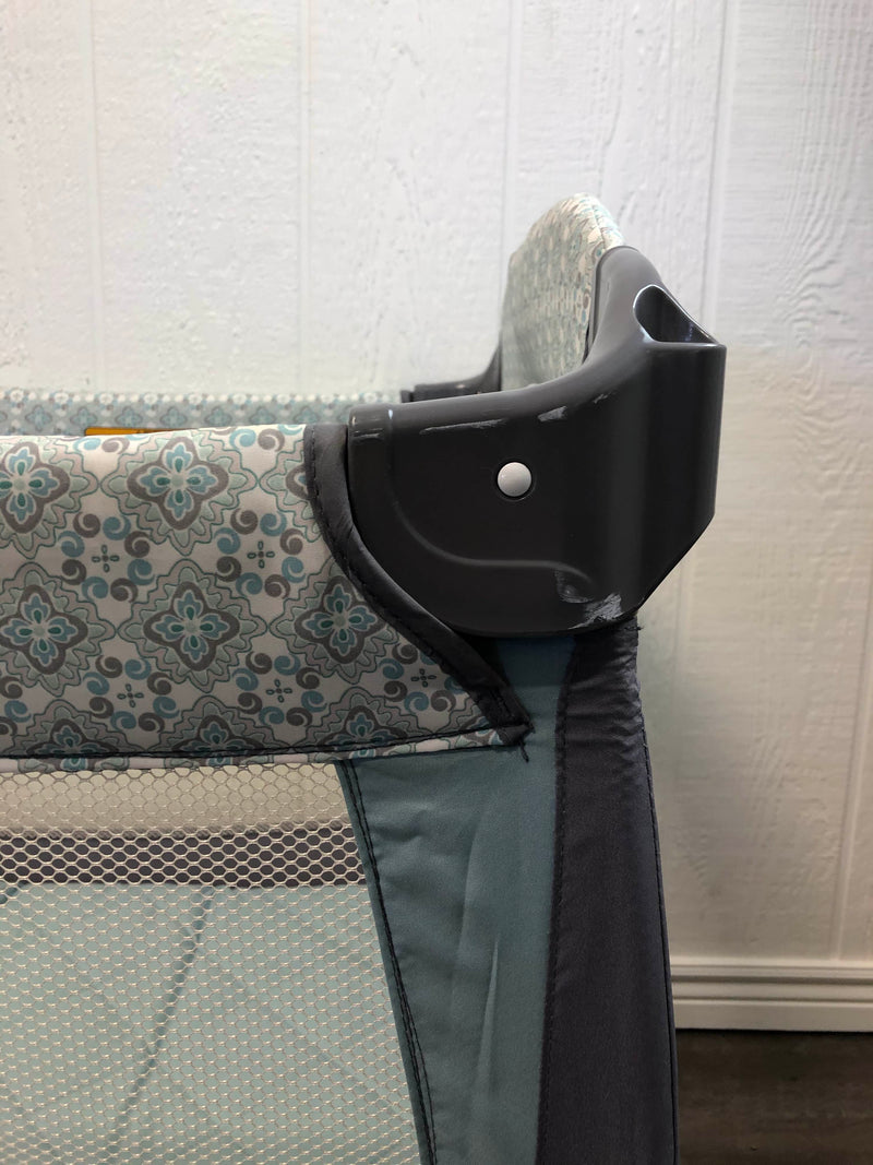 Graco Pack And Play With Cuddle Cove Playard