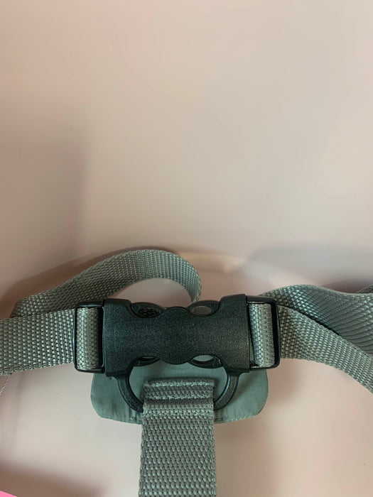 Shop Baby Bjorn High Chair, Powder Pink/Grey at GoodBuy Gear