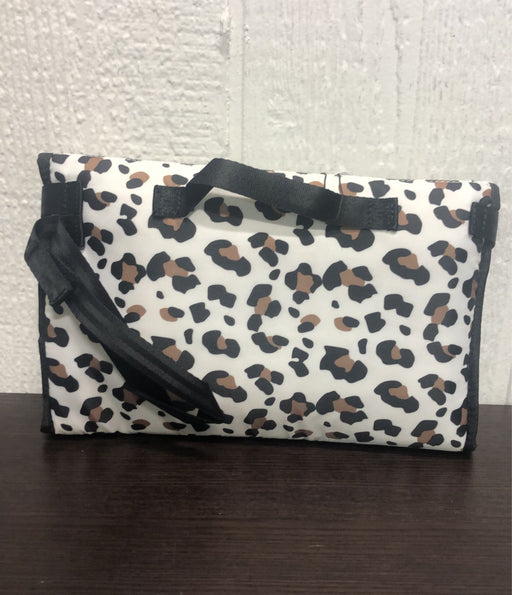 secondhand Petunia Pickle Bottom Diaper Clutch, Leopard