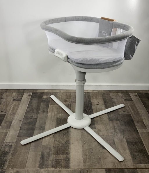 used Halo BassiNest Swivel Sleeper Luxe Series