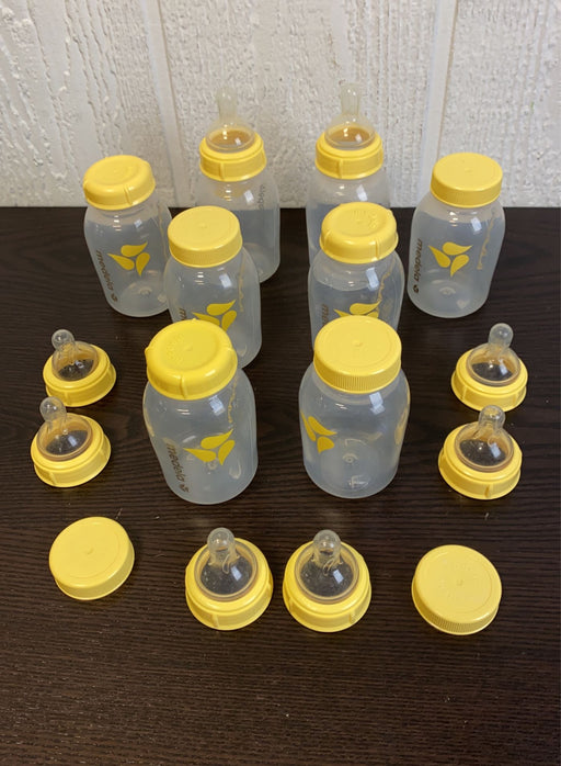 used BUNDLE Medela Bottles