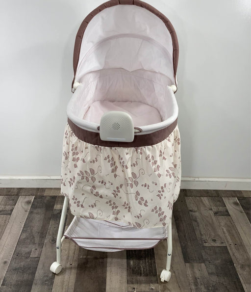 secondhand Delta Children Sweet Beginnings Bassinet