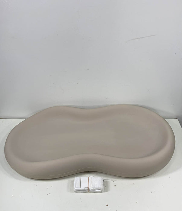 secondhand Keekaroo Peanut Changing Pad, Vanilla