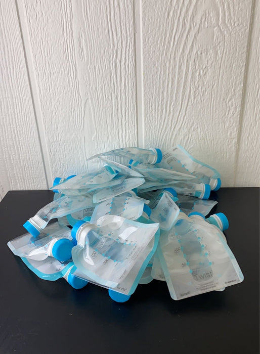 Shop Kiinde Twist Pouches, Qty 29 at GoodBuy Gear