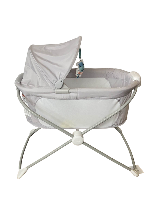 secondhand Fisher Price Soothing View Bassinet