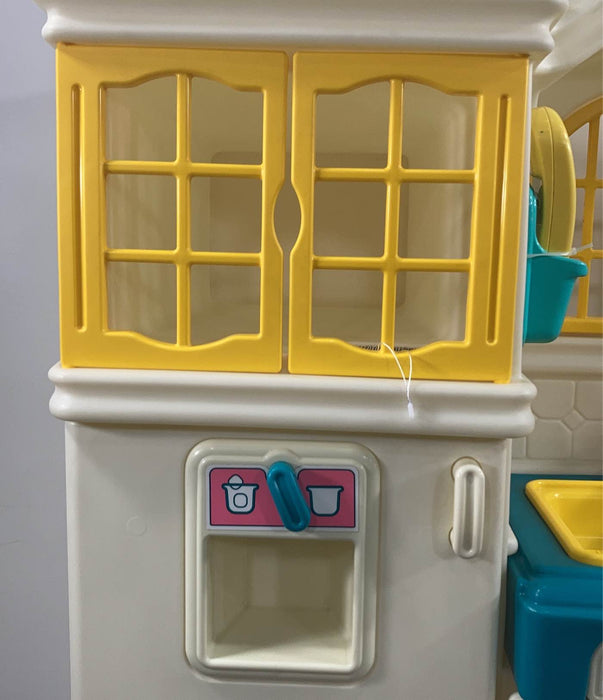 secondhand Little Tikes Countey Kitchen