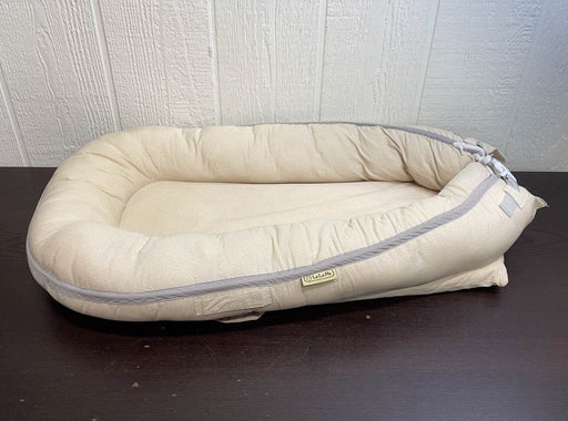 secondhand LaLaMe Organic Newborn Lounger