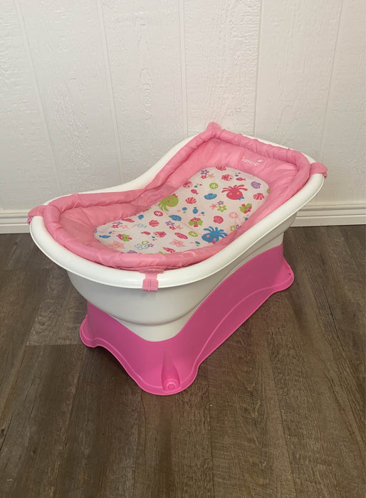 used Summer Infant Comfort Height Bath Center With Step Stool