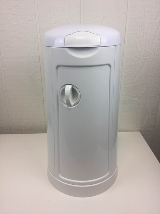 used Munchkin Arm & Hammer Diaper Pail