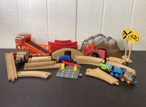 used BUNDLE Trains And Tracks, Thomas & Friends