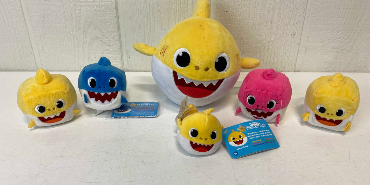 BUNDLE Baby Shark Toys - Main Image