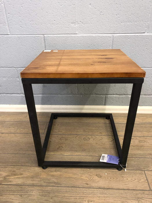 Jay Import Pinewood Side Table