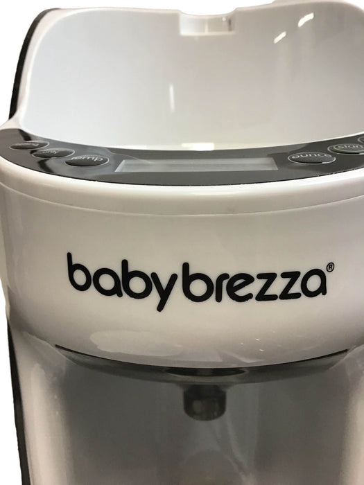 Shop Baby Brezza Formula Pro Advanced Baby Formula Dispenser, White at GoodBuy Gear