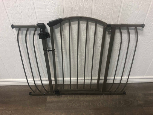 used Summer Infant Multi-Use Walk Through Gate