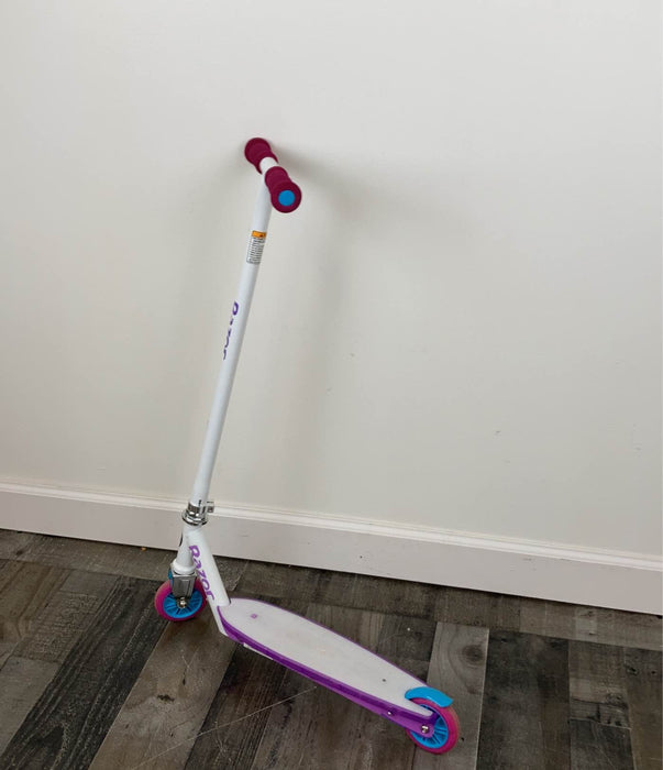 secondhand Razor Electric Party Pop Scooter