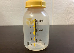 Shop Medela Breastmilk Bottle Set at GoodBuy Gear
