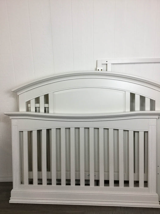 secondhand Baby Cache Montana 4-n-1 Convertible Crib, 2012