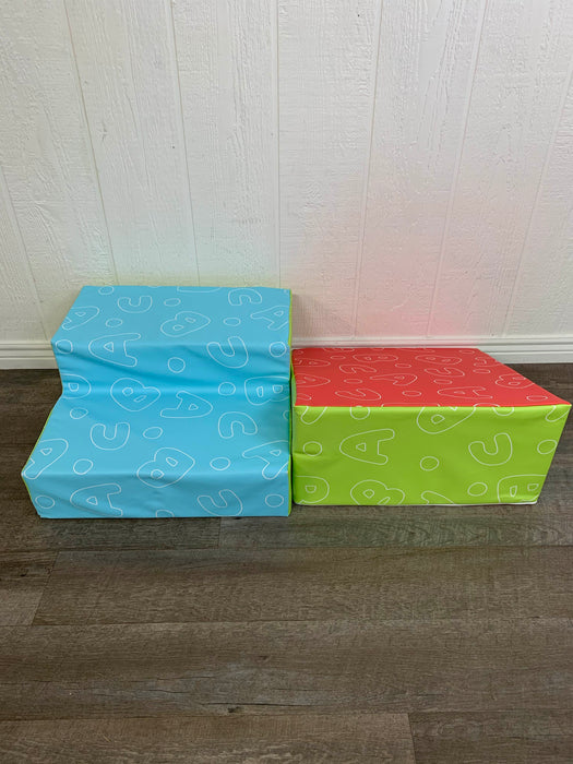 used Milliard Soft Foam Toddler Stairs and Ramp