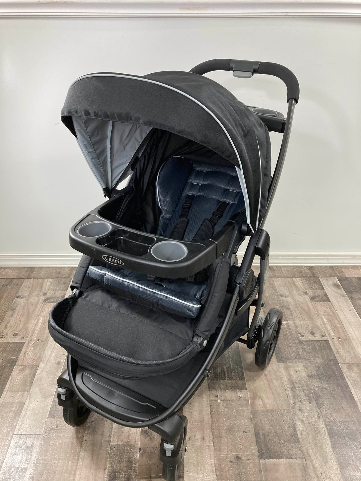 graco modes element stroller gotham Click Connect Stroller, 2021, Katie Scott is a bright Color:holo superman Travel systems ensure your