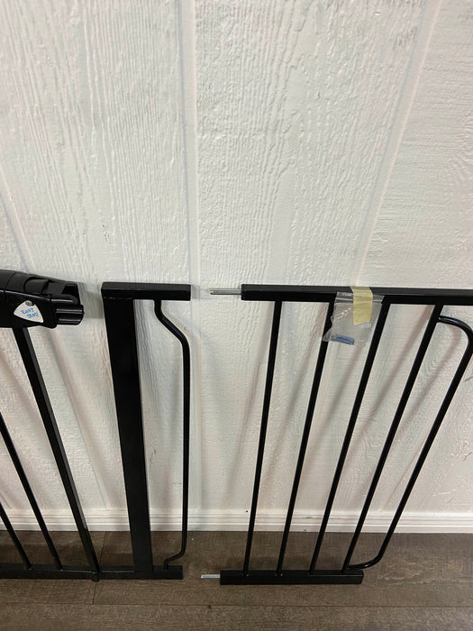 secondhand Regalo Easy Step Extra Wide Gate, 49-in