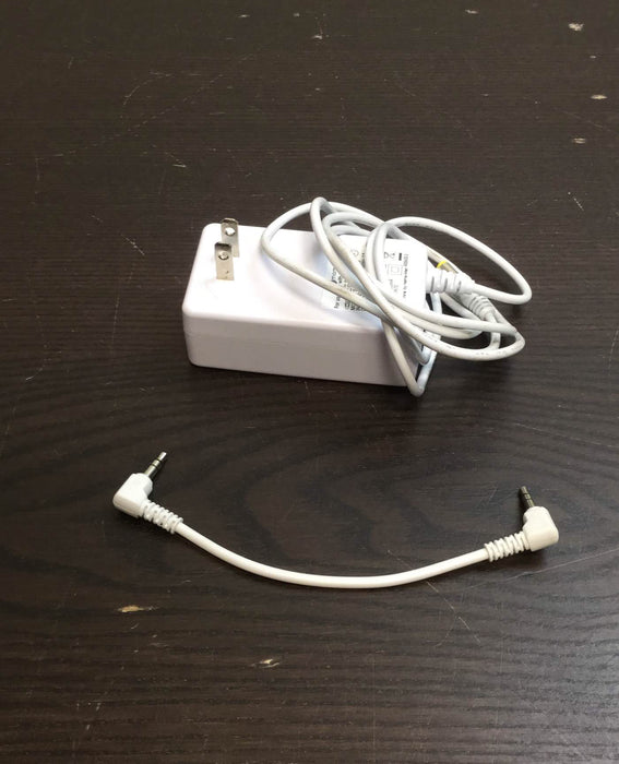 used 4moms AC Adapter, With Aux Cord