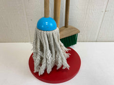 secondhand Melissa & Doug Let’s Play House! Dust! Sweep! Mop!