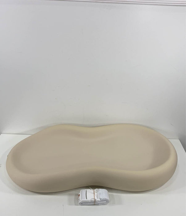 Shop Keekaroo Peanut Changing Pad, Vanilla at GoodBuy Gear