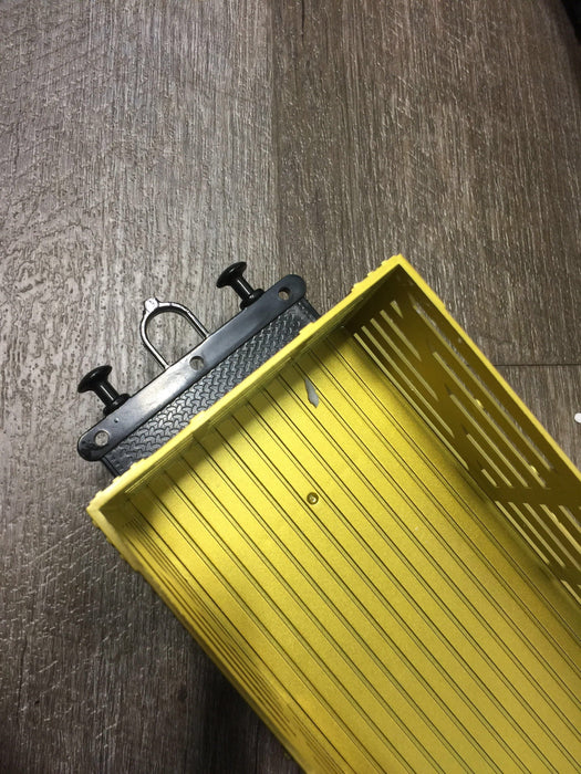 FAO Schwarz 75-Piece Motorized Train Set