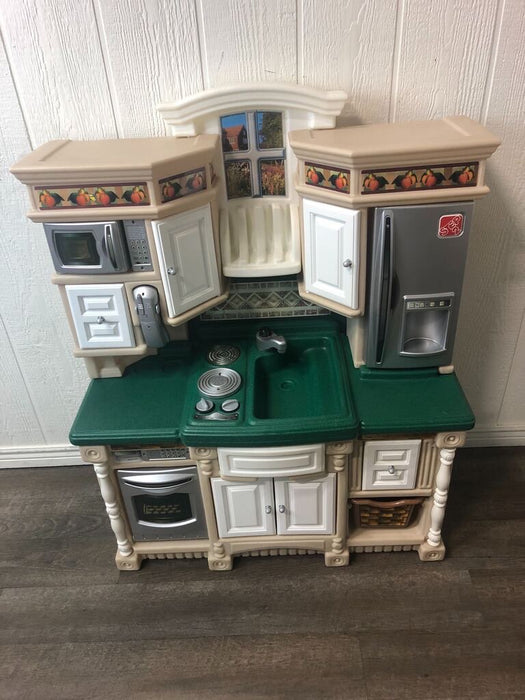 Step2 LifeStyle Dream Kitchen Playset With Accessories