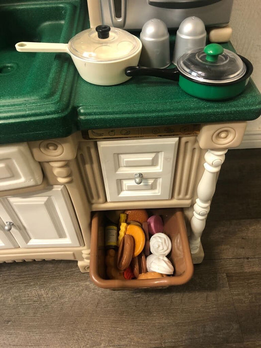 Step2 LifeStyle Dream Kitchen Playset With Accessories