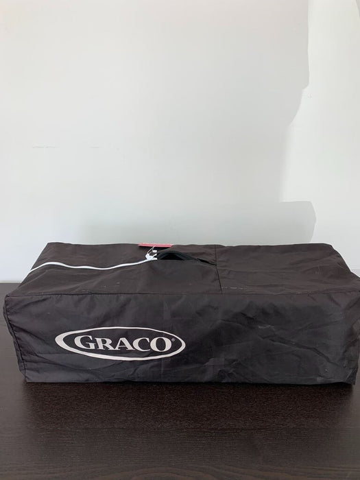 Graco Pack N Play Playard with Napper & Changer