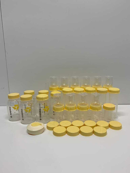 BUNDLE Medela Bottles