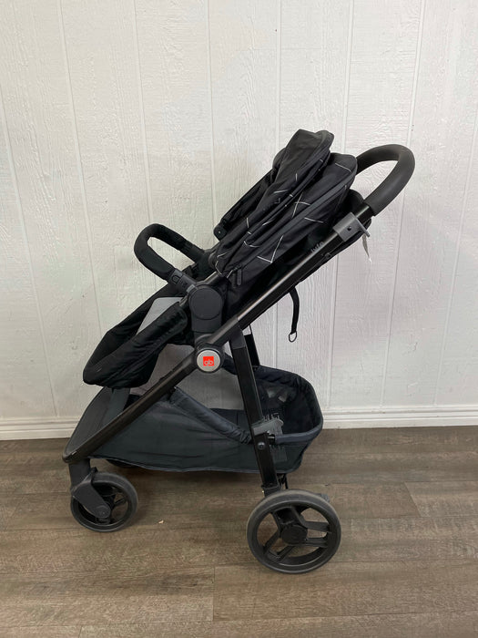 gb Lyfe Stroller, 2017