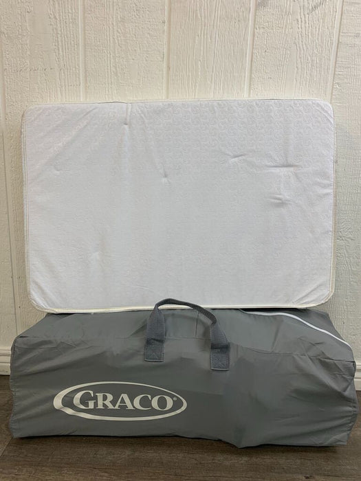 Graco Travel Lite Crib, With Stages