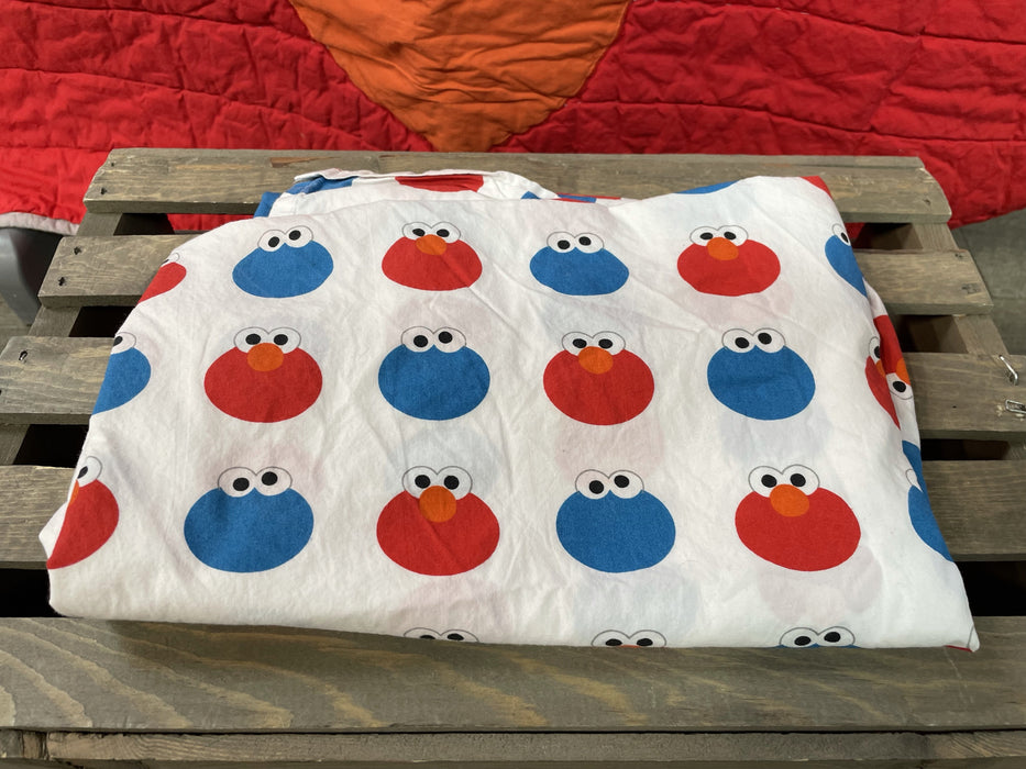 Land Of Nod Sesame Street All Eyes Elmo Crib Bedding