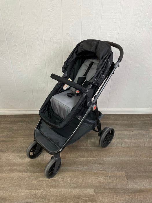 gb Lyfe Stroller, 2017