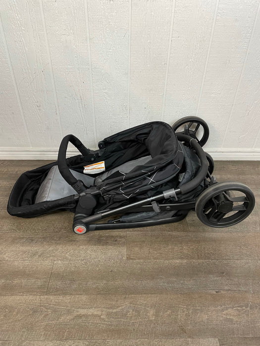 gb Lyfe Stroller, 2017